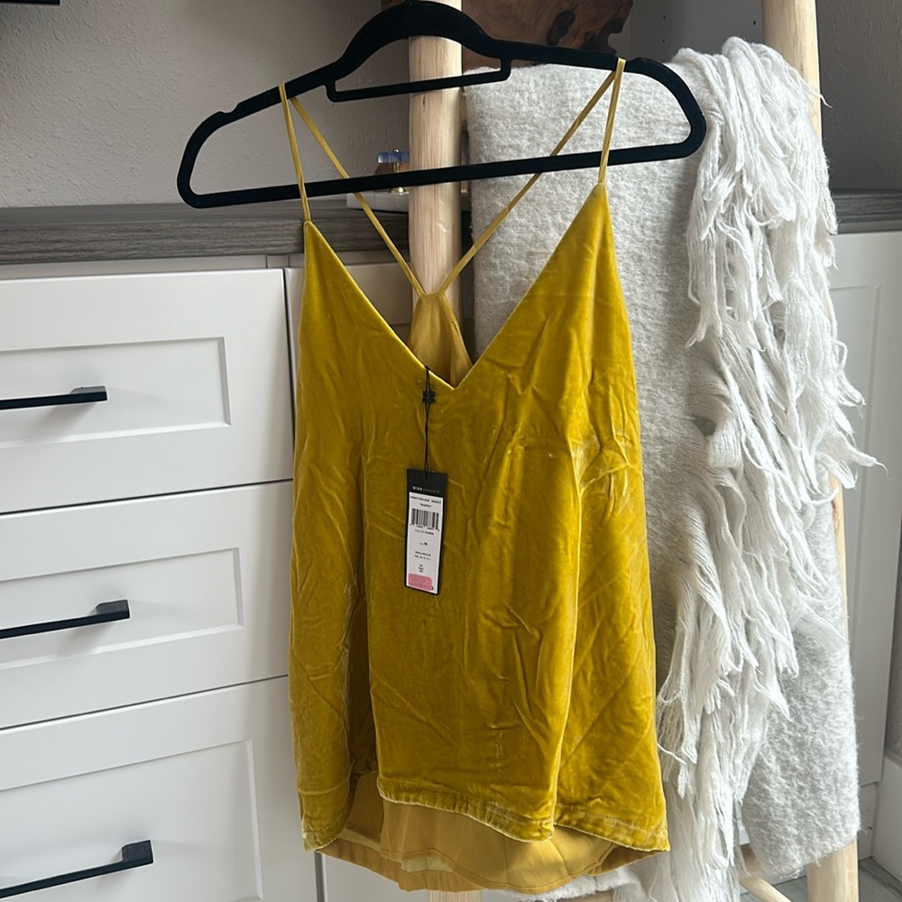 NWT BCBG Top